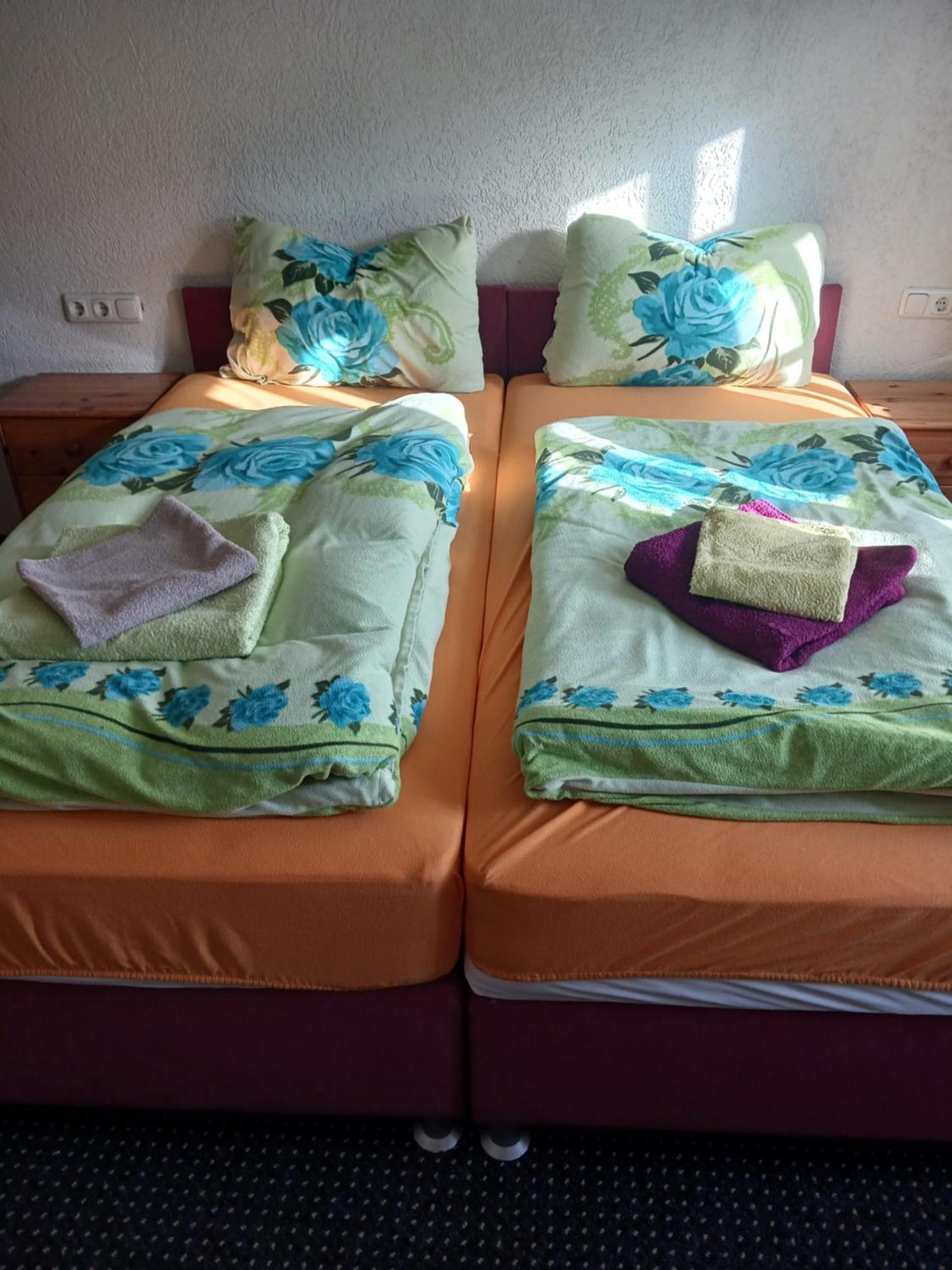Ferienwohnung Leon Heldburg Bagian luar foto